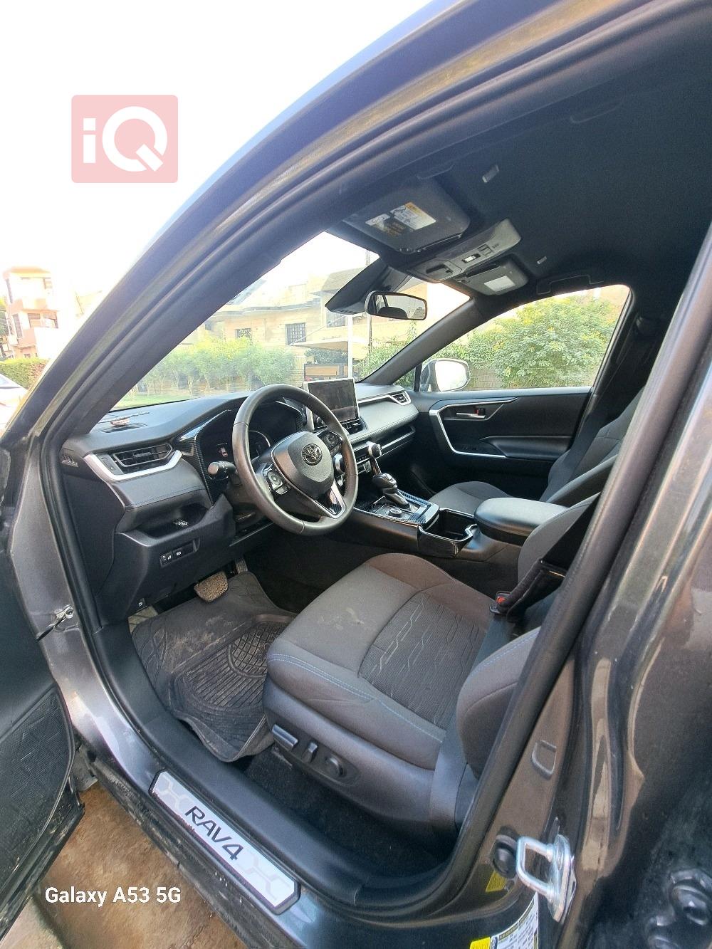 تويوتا راف 4